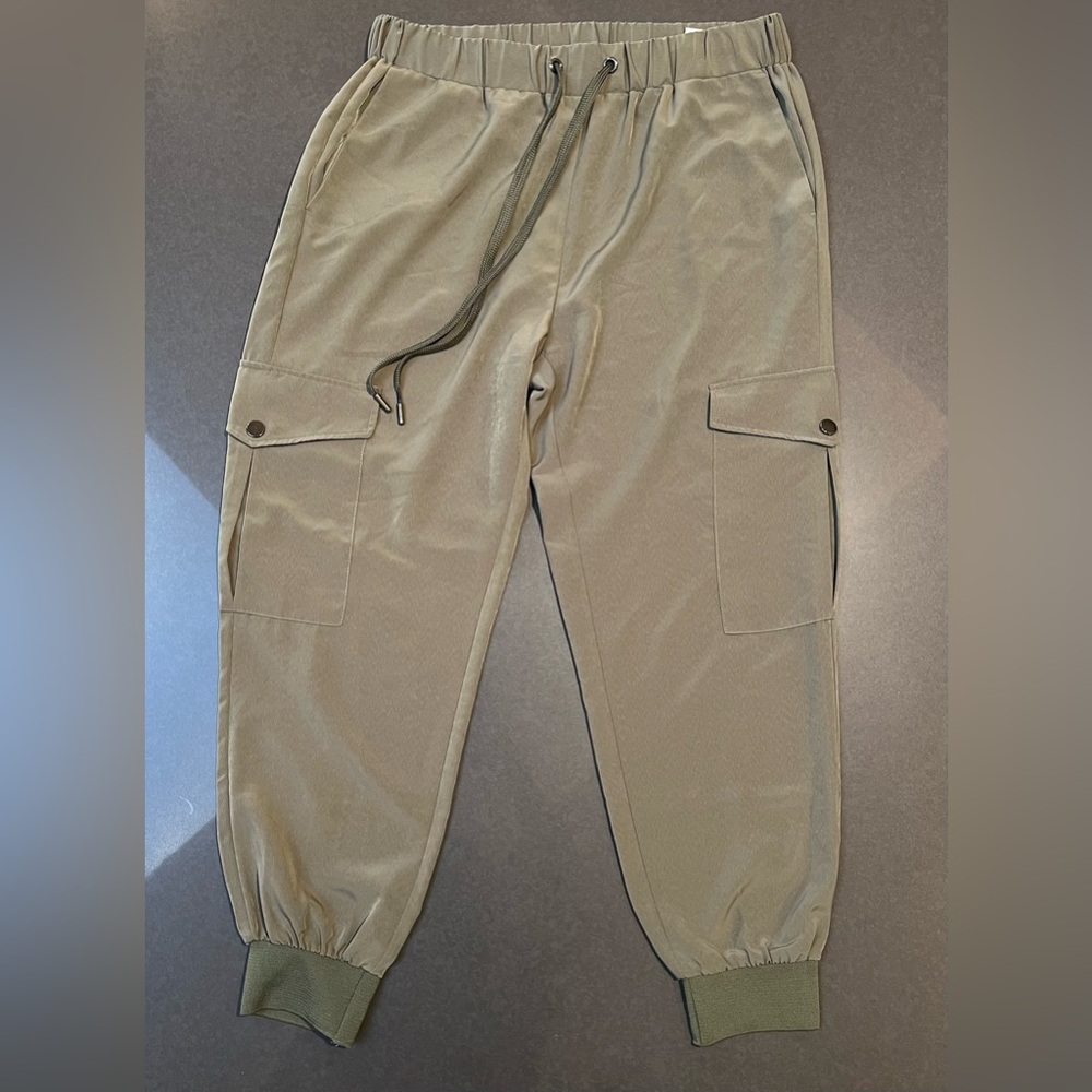 Khaki cargo bottoms